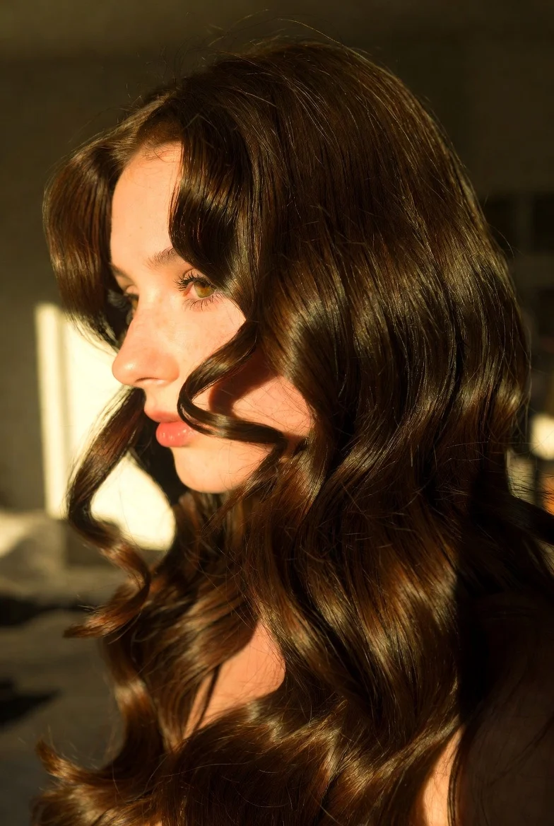 Soft Waves with Face-Framing Pieces